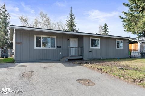 3434 E 17th Ave, Anchorage, AK 99508 photo 1