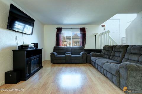 8071 Evans Cir, Anchorage, AK 99507 photo 11