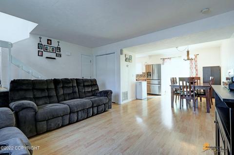 8071 Evans Cir, Anchorage, AK 99507 photo 13
