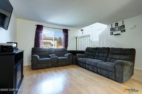 8071 Evans Cir, Anchorage, AK 99507 photo 12