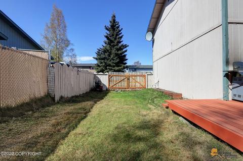 8071 Evans Cir, Anchorage, AK 99507 photo 5