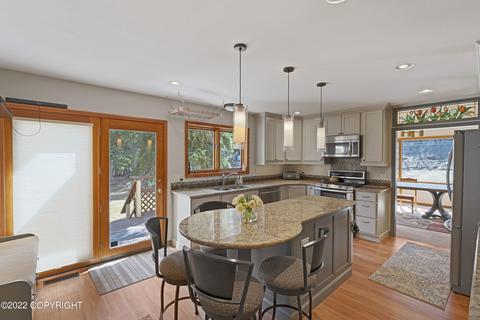 10635 Crest View Ln, Eagle River, AK 99577 photo 8