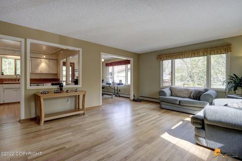 6123 Geromino Cir, Anchorage, AK 99504 photo 8