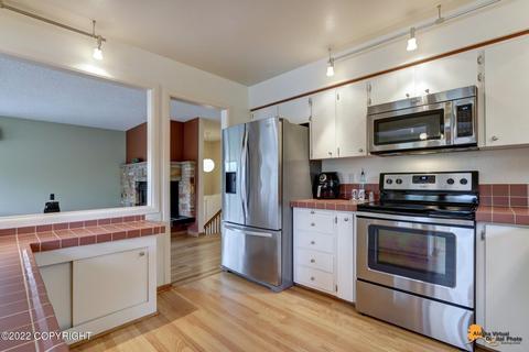 6123 Geromino Cir, Anchorage, AK 99504 photo 17