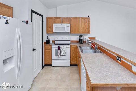 11742 Galena Bay Loop # 11, Eagle River, AK 99577 photo 10