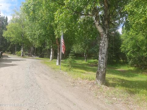 9925 Birch Rd, Anchorage, AK 99507