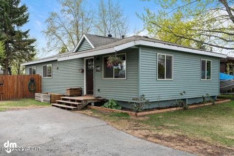 3326 E 16th Ave, Anchorage, AK 99508 photo 1