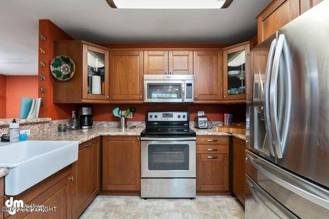 3326 E 16th Ave, Anchorage, AK 99508 photo 7