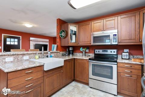 3326 E 16th Ave, Anchorage, AK 99508 photo 6