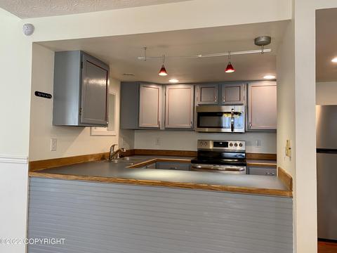 11848 Copper Mountain Dr, Eagle River, AK 99577 photo 8