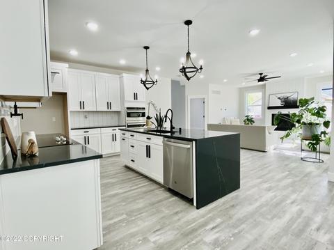 8860 E Windy Woods Loop, Palmer, AK 99645 photo 3