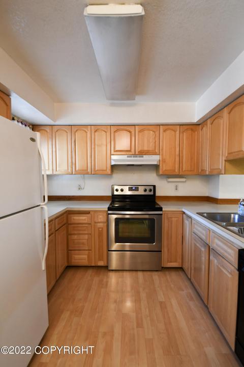 489 Dailey Ave # 2, Anchorage, AK 99515 photo 2
