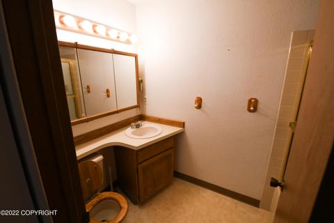 489 Dailey Ave # 2, Anchorage, AK 99515 photo 13