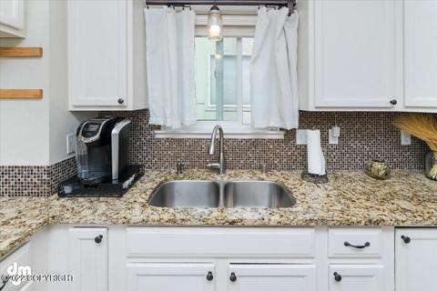 8933 Meadow Park Cir, Eagle River, AK 99577 photo 16