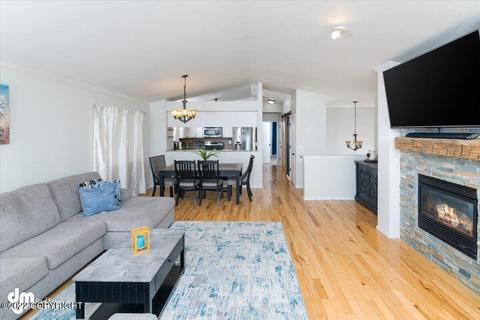 8933 Meadow Park Cir, Eagle River, AK 99577 photo 12