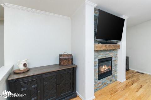 8933 Meadow Park Cir, Eagle River, AK 99577 photo 6
