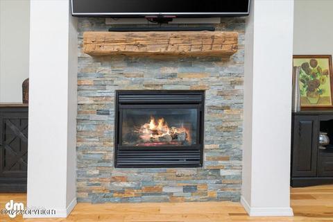 8933 Meadow Park Cir, Eagle River, AK 99577 photo 9