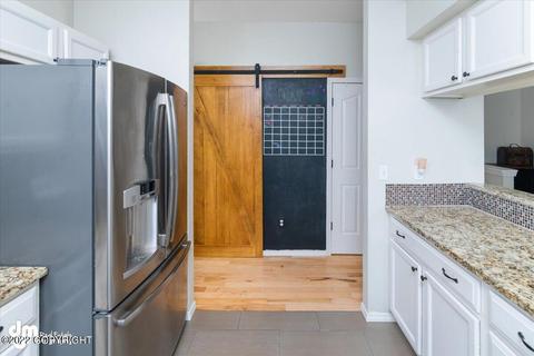8933 Meadow Park Cir, Eagle River, AK 99577 photo 19