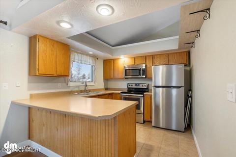 9624 Krishka Cir, Eagle River, AK 99577 photo 8