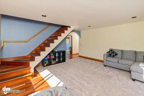 19444 Beverly Ave, Chugiak, AK 99567 photo 3
