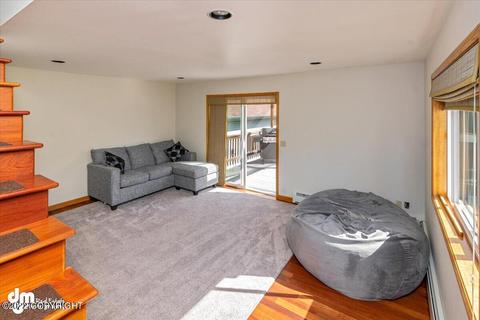 19444 Beverly Ave, Chugiak, AK 99567 photo 4