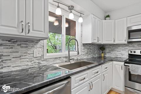 1707 Cara Loop, Anchorage, AK 99515 photo 12