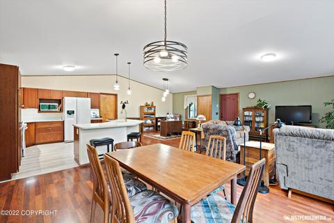 17838 Almdale Ave, Eagle River, AK 99577 photo 11