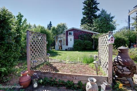 1736 Logan St, Anchorage, AK 99508 photo 36
