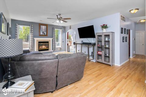 4249 E Serendipity Loop, Wasilla, AK 99654 photo 8