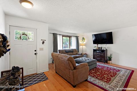 16103 Mammoth Ct, Eagle River, AK 99577 photo 4