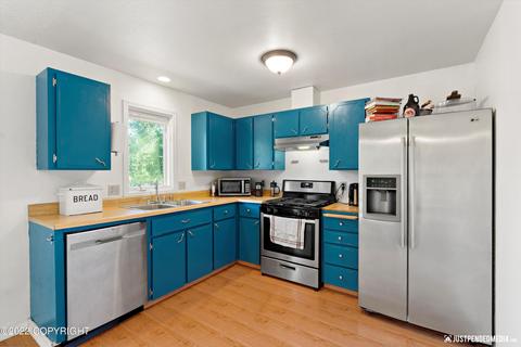 16103 Mammoth Ct, Eagle River, AK 99577 photo 8