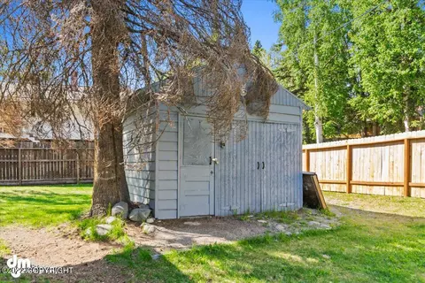 18943 Man O War Rd, Eagle River, AK 99577 photo 52