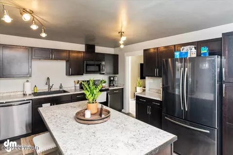 18943 Man O War Rd, Eagle River, AK 99577 photo 8