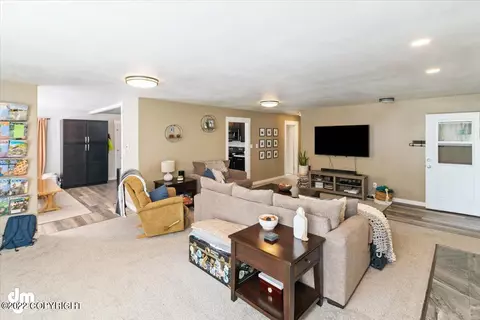18943 Man O War Rd, Eagle River, AK 99577 photo 18