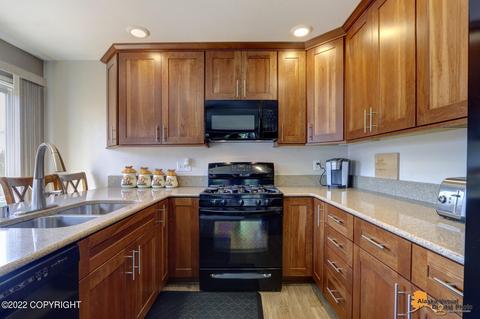 1706 E 58th Cir, Anchorage, AK 99507 photo 5