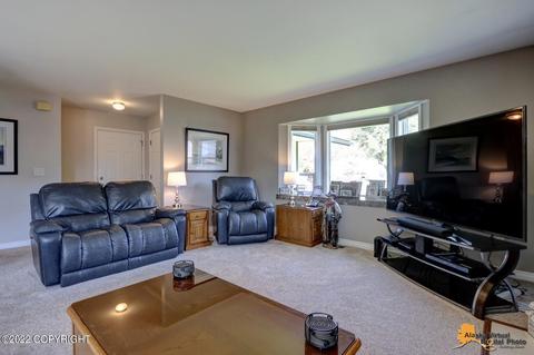 1706 E 58th Cir, Anchorage, AK 99507 photo 14