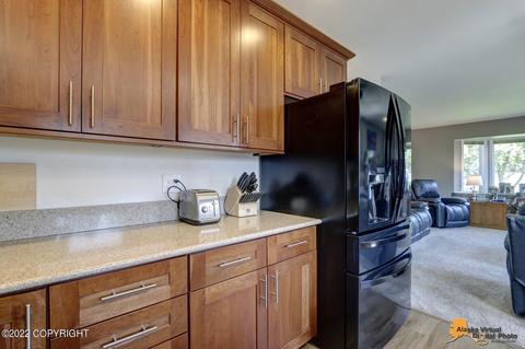 1706 E 58th Cir, Anchorage, AK 99507 photo 8