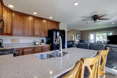 1706 E 58th Cir, Anchorage, AK 99507 photo 9