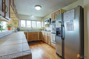 9702 Etolin Cir, Eagle River, AK 99577 photo 11