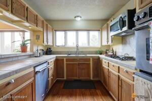 9702 Etolin Cir, Eagle River, AK 99577 photo 12