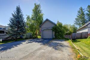 3724 E 74th Ave, Anchorage, AK 99507 photo 2