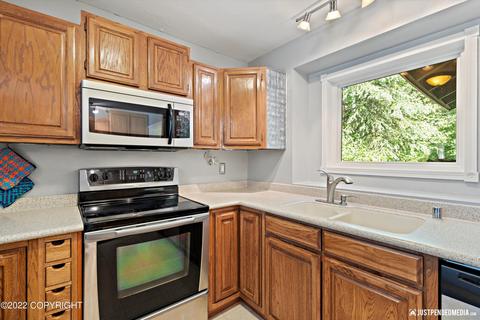 9167 W Parkview Terrace Loop, Eagle River, AK 99577 photo 12