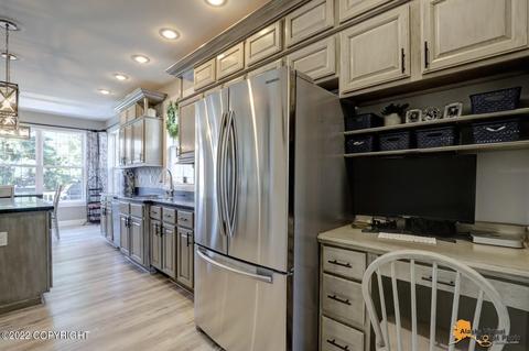 10620 Dolly Madison Cir, Eagle River, AK 99577 photo 11