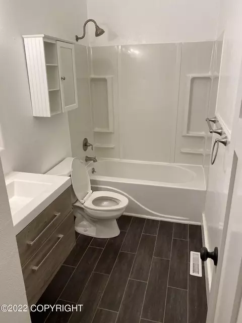 8022 E 32nd Ave, Anchorage, AK 99504 photo 22