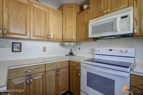 6647 E 16th Ave, Anchorage, AK 99504 photo 8