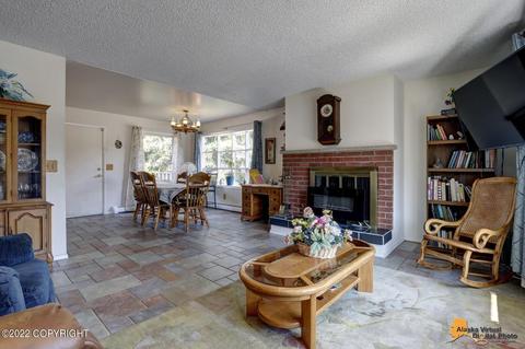 6647 E 16th Ave, Anchorage, AK 99504 photo 4