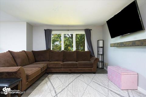 4020 E 65th Ave, Anchorage, AK 99507 photo 4