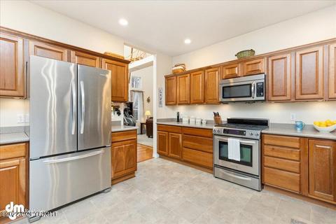 7015 Kulchay Cir, Eagle River, AK 99577 photo 23