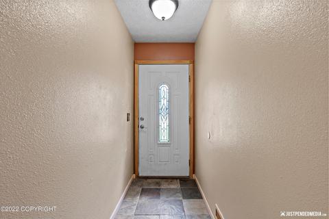 451 Eagle Ave, Palmer, AK 99645 photo 4