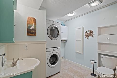 451 Eagle Ave, Palmer, AK 99645 photo 17